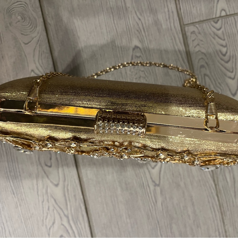 Gold Embellished Floral Clutch - Picture 5 of 12